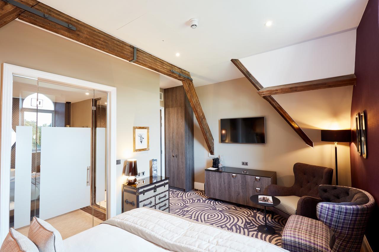 Oddfellows On The Park Cheadle  Exterior photo Suite at the Hotel de la Poste
